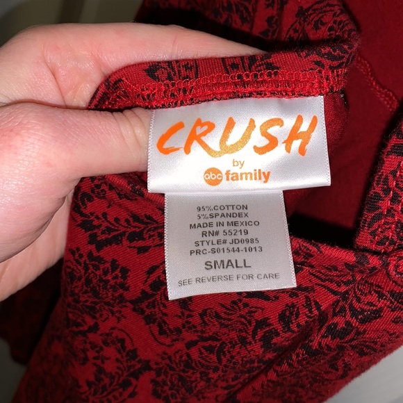 red and black patterned dress - Picture 3 of 3